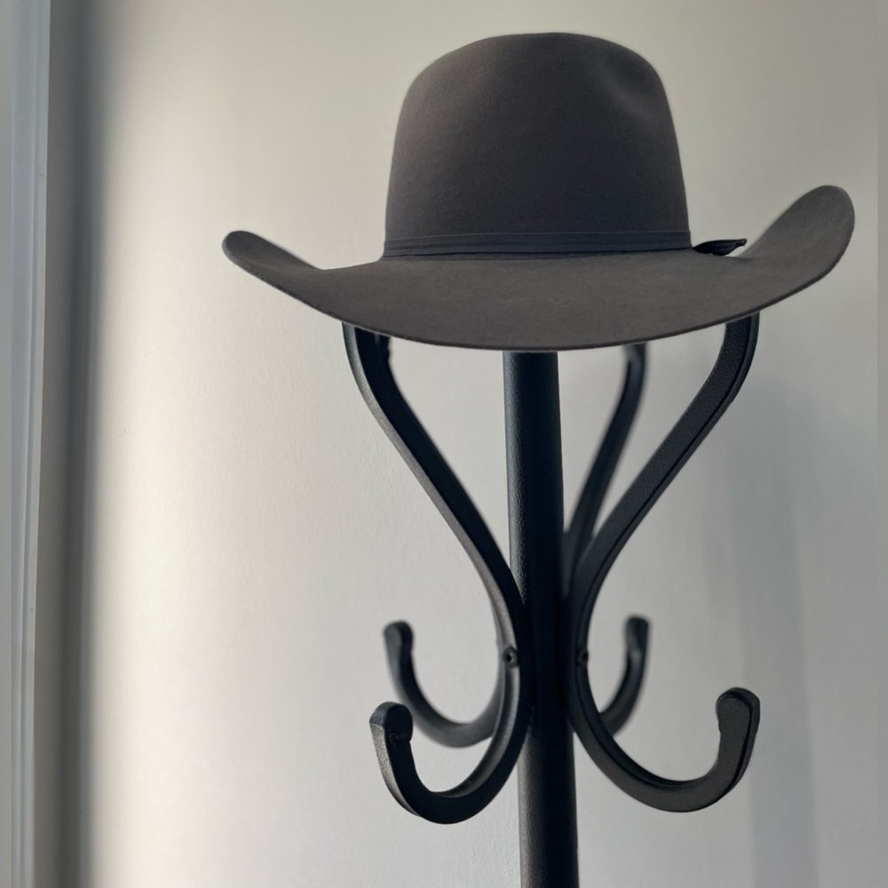 Akubra Snowy River ,Imperial quality  Fedora Hat
Excellent condition